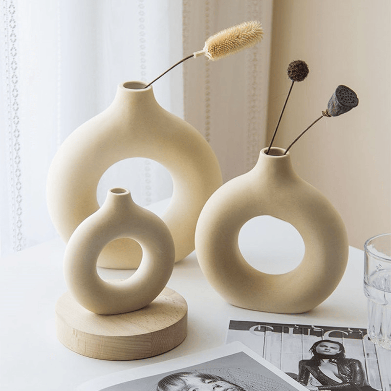 Circular Hollow Ceramic Donuts Flower Vase